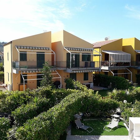 Villa Scenique Campofelice Di Roccella Exterior foto